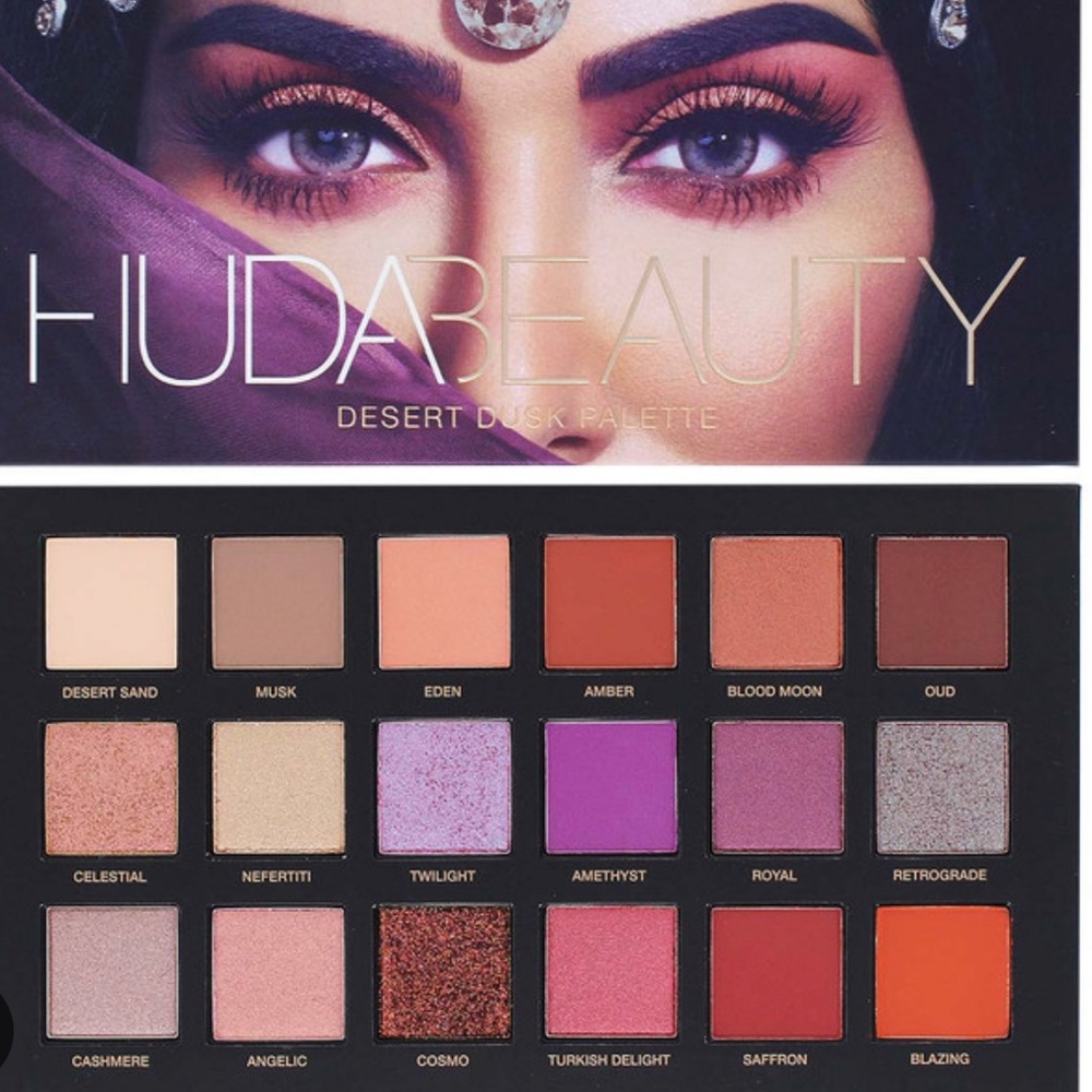 HUDA BEAUTY eyeshadow palette